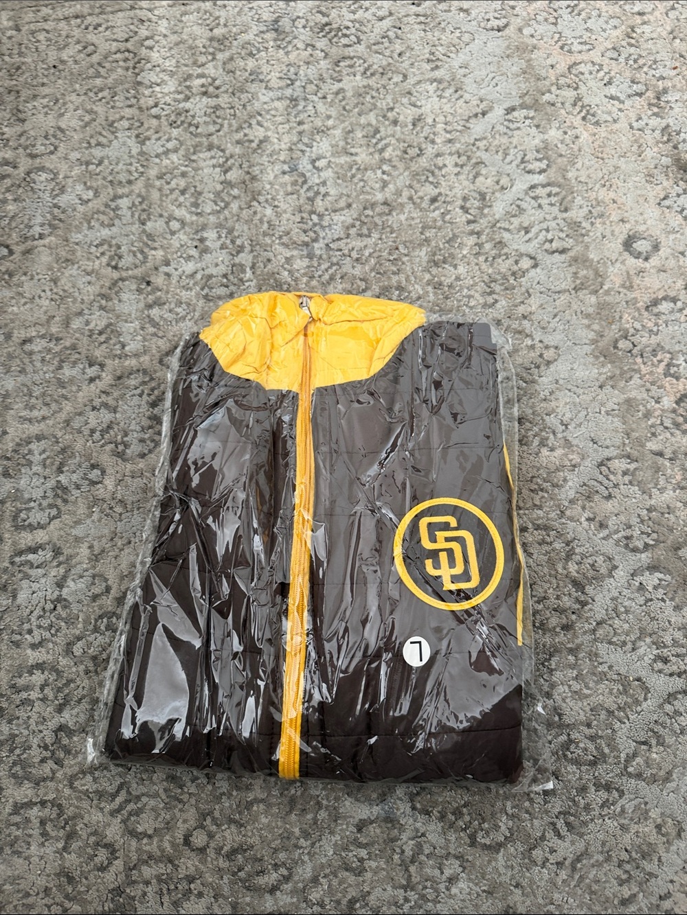 San Diego Padres MLB Brown & Yellow Hooded puffer vest size- Large